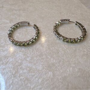 listing-status-banner